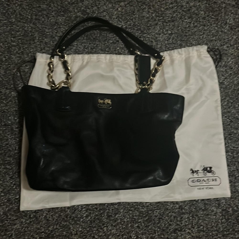 Coach Madison Shoulder Bag Authentic - Picture 7 of 7